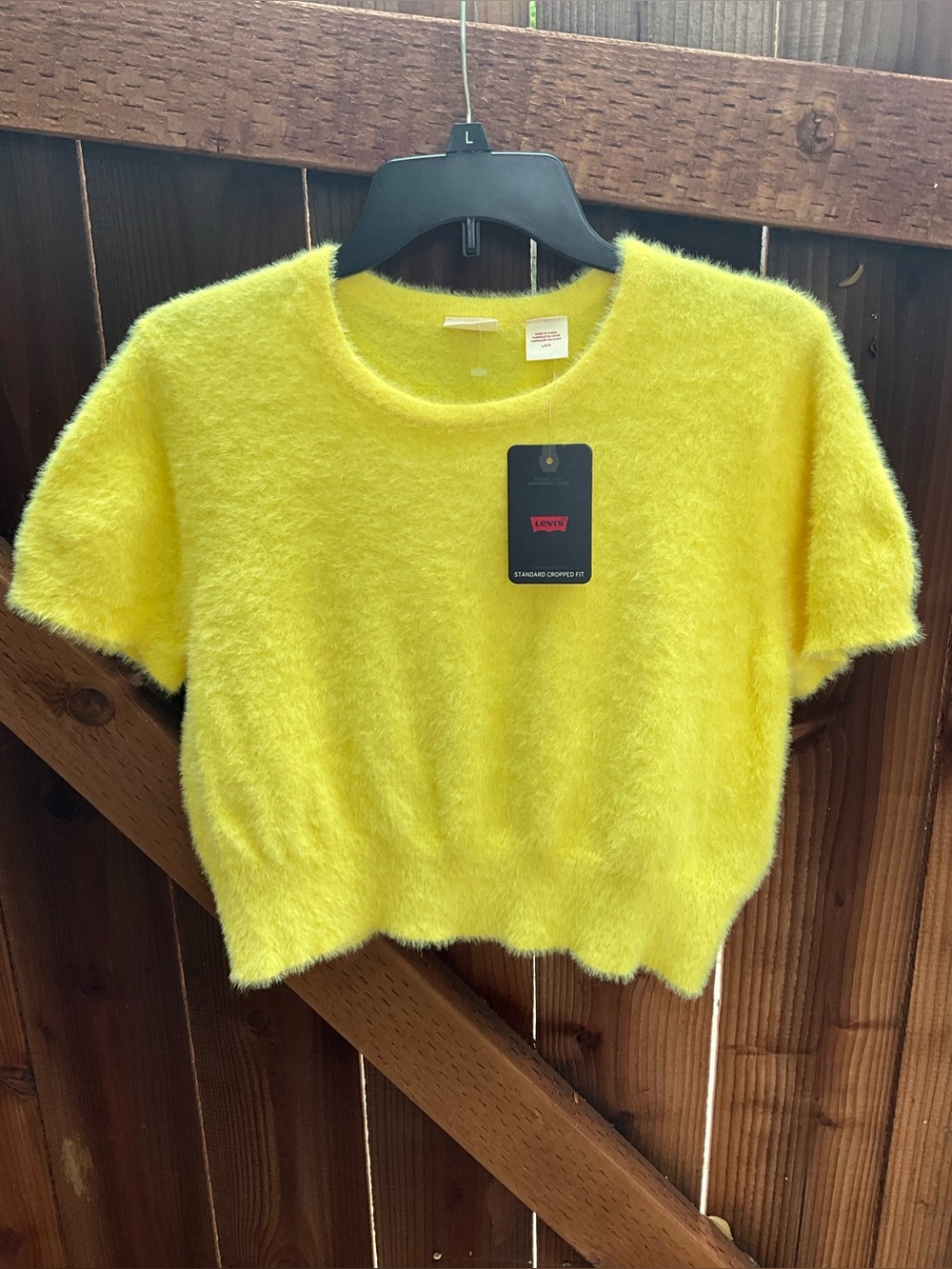 New Levi’s lemon yellow fuzzy fluffy cropped short sleeve sweater L $69.50